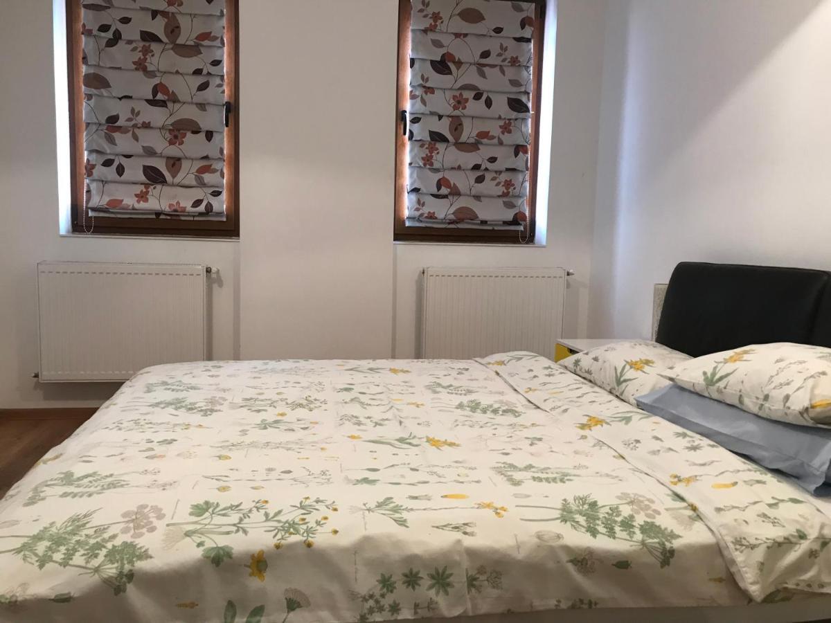 Luxury Apartment Mihai Bravu Boekarest Buitenkant foto